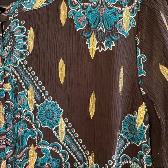 EUC White House Black Market Black
Floral Metallic Dot Smocked Waist Dress Small - Picture 11 of 11